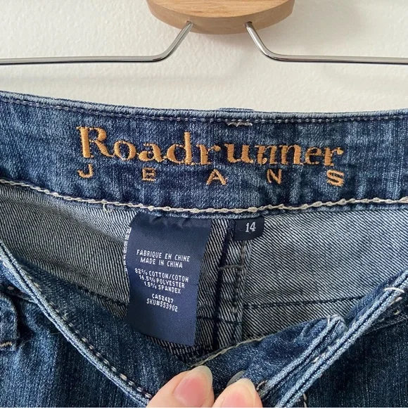 Roadrunner Embroidered Mid Rise Jeans - Picture 4 of 6